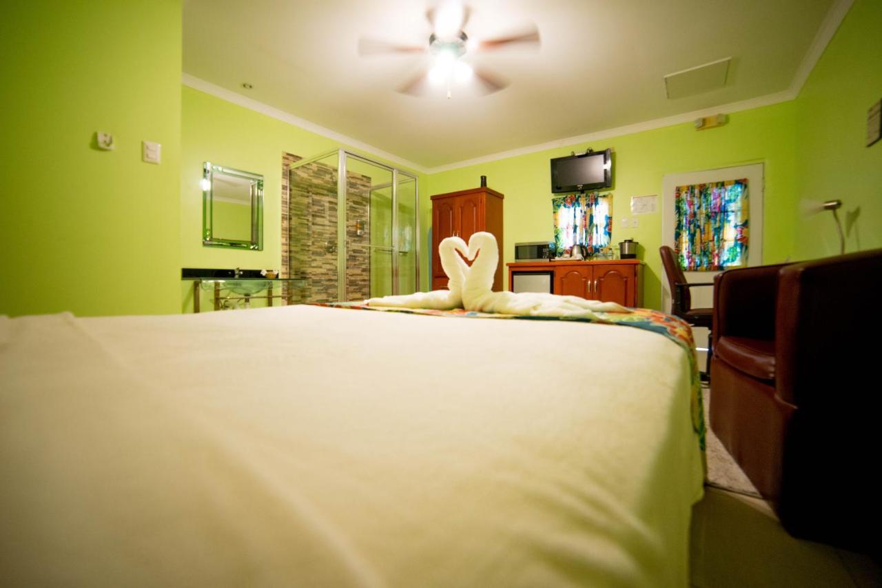 Beverly'S Oasis Suites Scarborough Eksteriør bilde