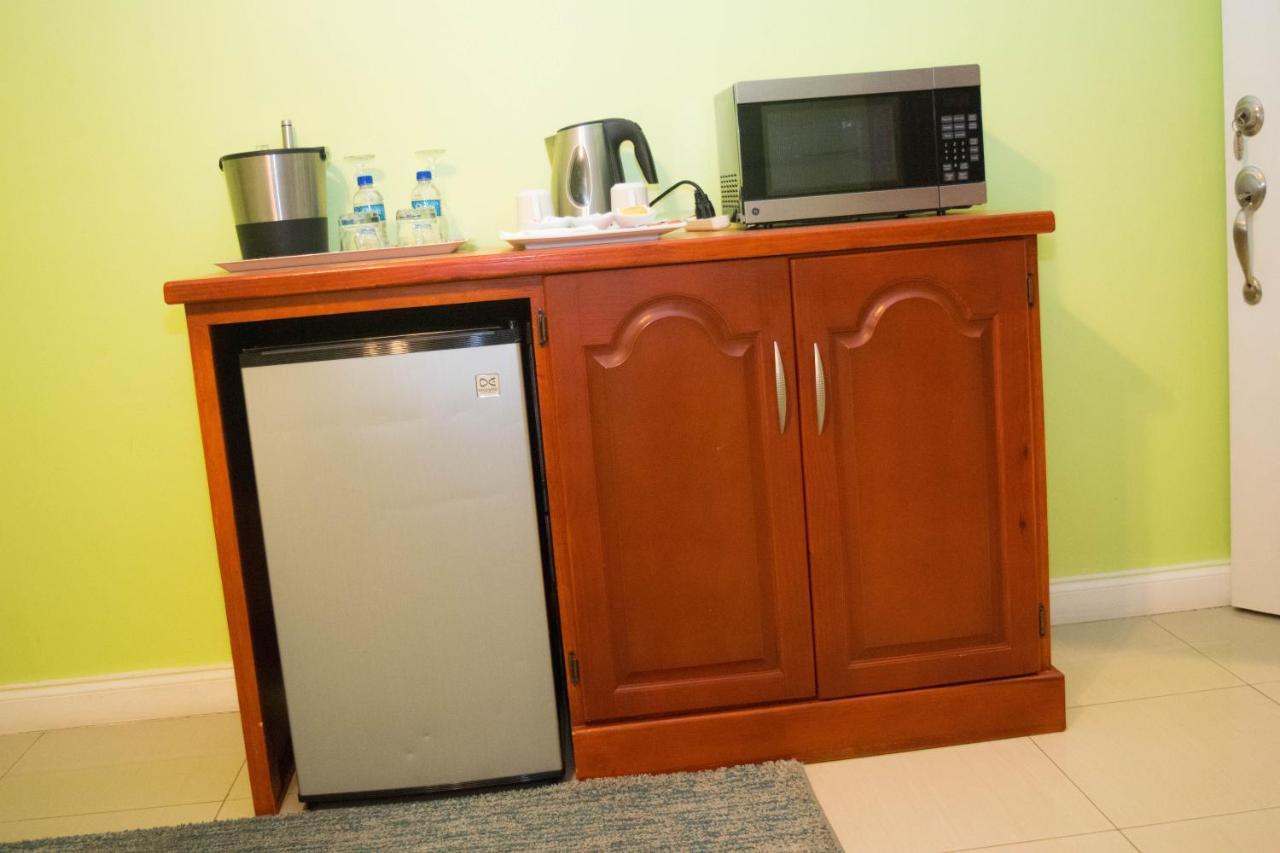 Beverly'S Oasis Suites Scarborough Eksteriør bilde